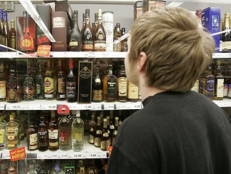 Минздрав РФ предложил запретить продавать алкоголь в выходные