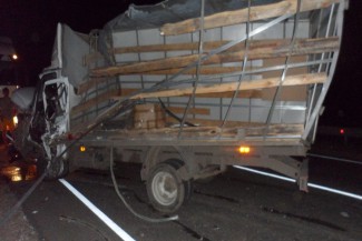 В Пензенской области три человека пострадали при столкновении грузовика и автофургона