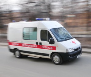 На улице Славы в Пензе водитель легковушки серьезно пострадал после столкновения с автобусом № 82c