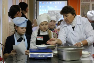 Директор зареченского «Комбината школьного питания» прокомментировала ситуацию в компании