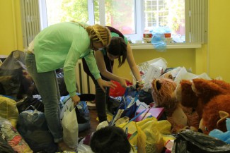 Пензенский Минтруд озвучил список мест, куда можно сдать вещи для школьников из бедных семей