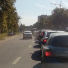 В Пензе автомобилист-торопыга объехал огромную пробку по «встречке»