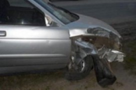 В Пензе ВАЗ-2110 влетел в препятствие на дороге