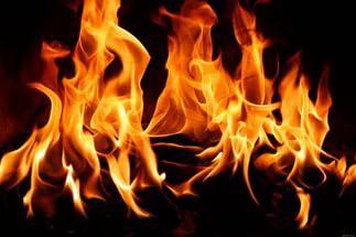 В Пачелмском районе при пожаре заживо сгорели двое мужчин