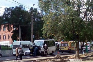 В Пензе на Калинина произошла жесткая авария с участием маршрутки