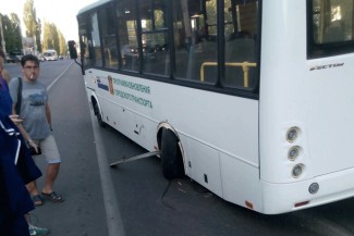В Пензе водитель автобуса зажал в дверях маленького мальчика