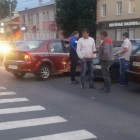 В центре Пензы произошла авария с участием нескольких авто