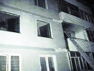 Ночью на улице Антонова полыхнул балкон в многоэтажке