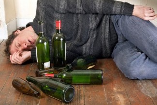 В Пензенской области мужчина пробрался в «Бристоль», выпил пол литра и уснул