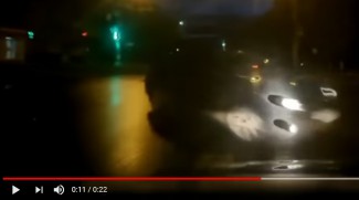 Вид от первого лица. В сети появилось видео «почти лобового столкновения» двух легковушек в Пензе