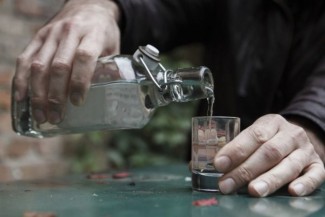 В Пензенской области на женщину, пережившую ВОВ, завели уголовное дело за продажу суррогатного алкоголя