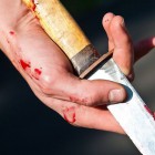В Пензе на Ушакова 21-летнему парню вонзили нож в шею 