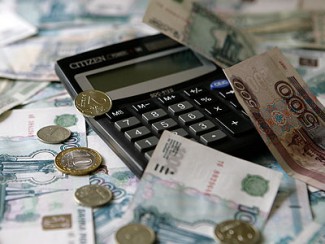 Пензенцам выплатили долги по зарплате на сумму более 380 миллионов рублей