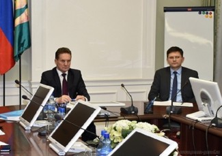 На совещании у Кувайцева назвали застройщиков, которые серьезно задолжали за аренду