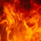 МЧС сообщает о загоревшейся в центре Пензе иномарке