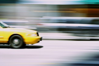 Как сэкономить на такси в новогоднюю ночь? Совет от «Яндекса»