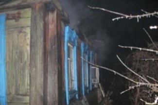 Семь спасателей боролись с серьезным пожаром в Кузнецке