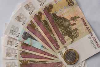 Начальник почты в Белинском районе «набивала карманы» деньгами за «коммуналку»