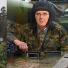 Иван Белозерцев умеет обращаться с танками, Сергей Куличков – с ракетами, а Анатолий Бодров - с парашютом