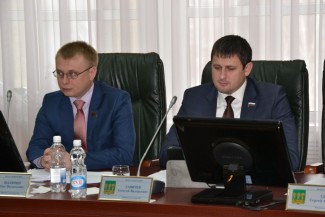 Шаляпин и Трутнев предложили отправить в отставку Ильина (видео)