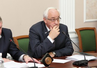 Симонов вызвал «на ковер» налоговых должников