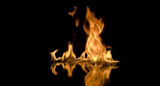 Восемь человек тушили страшный пожар под Пензой 