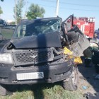 Спасатели Акулова достали человека из расплющенного автомобиля
