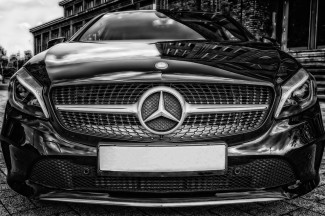 В Пензе ищут свидетелей загадочной аварии с участием Mercedes