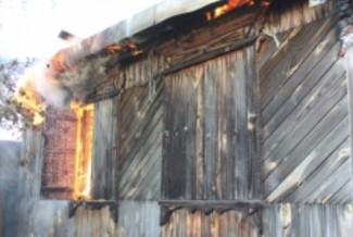 Страшный пожар в Пензе уничтожил сразу три дачных дома
