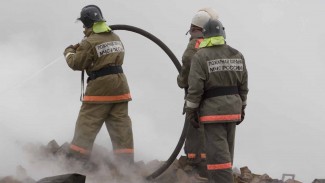 В Пензе на острове Пески сгорел частный дом