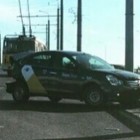 Соцсети - В Пензе автомобиль «Яндекс Такси» протаранил отбойник 