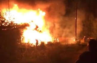 Ужасный пожар на Саранской в Пензе попал на видео