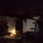 Бригаде спасателей не удалось потушить полыхающий дом под Пензой 