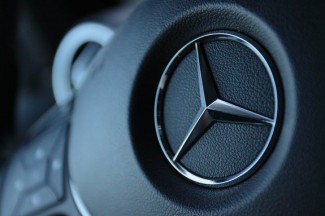 В Пензе водитель Mercedes отсудил 173 тысячи рублей и дорожной компании