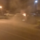 Полыхающая в Терновке машина попала на видео 