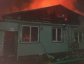 В результате страшного пожара на Курской в Пензе пострадал человек 