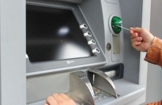 Жительница Пензы оставила 20 000 в банкомате