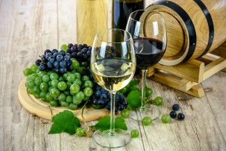 Цены на вино в России могут снизиться благодаря богатому урожаю в Европе