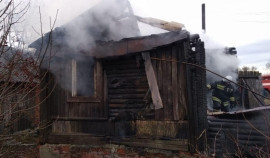 Страшный пожар в Пензенской области тушили 10 пожарных