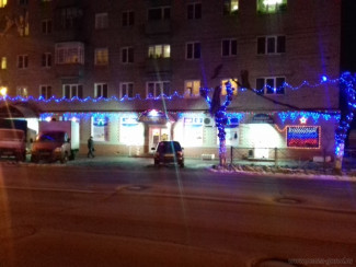 В Пензе улицу Циолковского украсили новогодними огнями