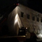 В Пензе огонь уничтожил двухэтажный дом на улице Дружбы