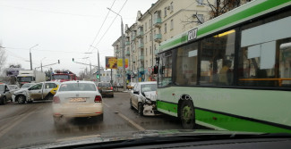 В Пензе в крупном ДТП на улице Ленина пострадал ребенок 