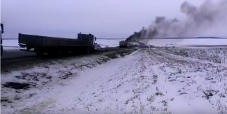 В сети появилось видео с горящим грузовиком на трассе «Саратов - Нижний Новгород»