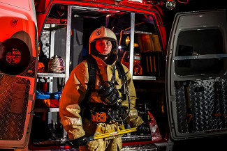 Пожарный из Заречного получил государственную награду за мужество и отвагу