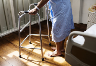 Пожилого пензенца обокрали прямо в больничной палате