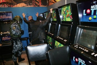 Пензенские полицейские накрыли игорный клуб на улице Одесской