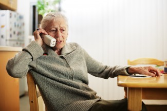 78-летняя пензенская пенсионерка «урегулировала проблемы сына с ДТП» за 50 тысяч рублей
