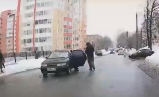 На улице Красной в Пензе пожилую женщину сбила легковушка. ВИДЕО