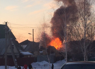 Крупный пожар в пензенской Терновке тушили более 10 человек