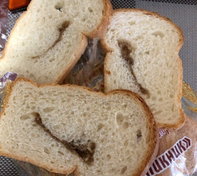 Пензячка купила хлеб со странной коричневой начинкой